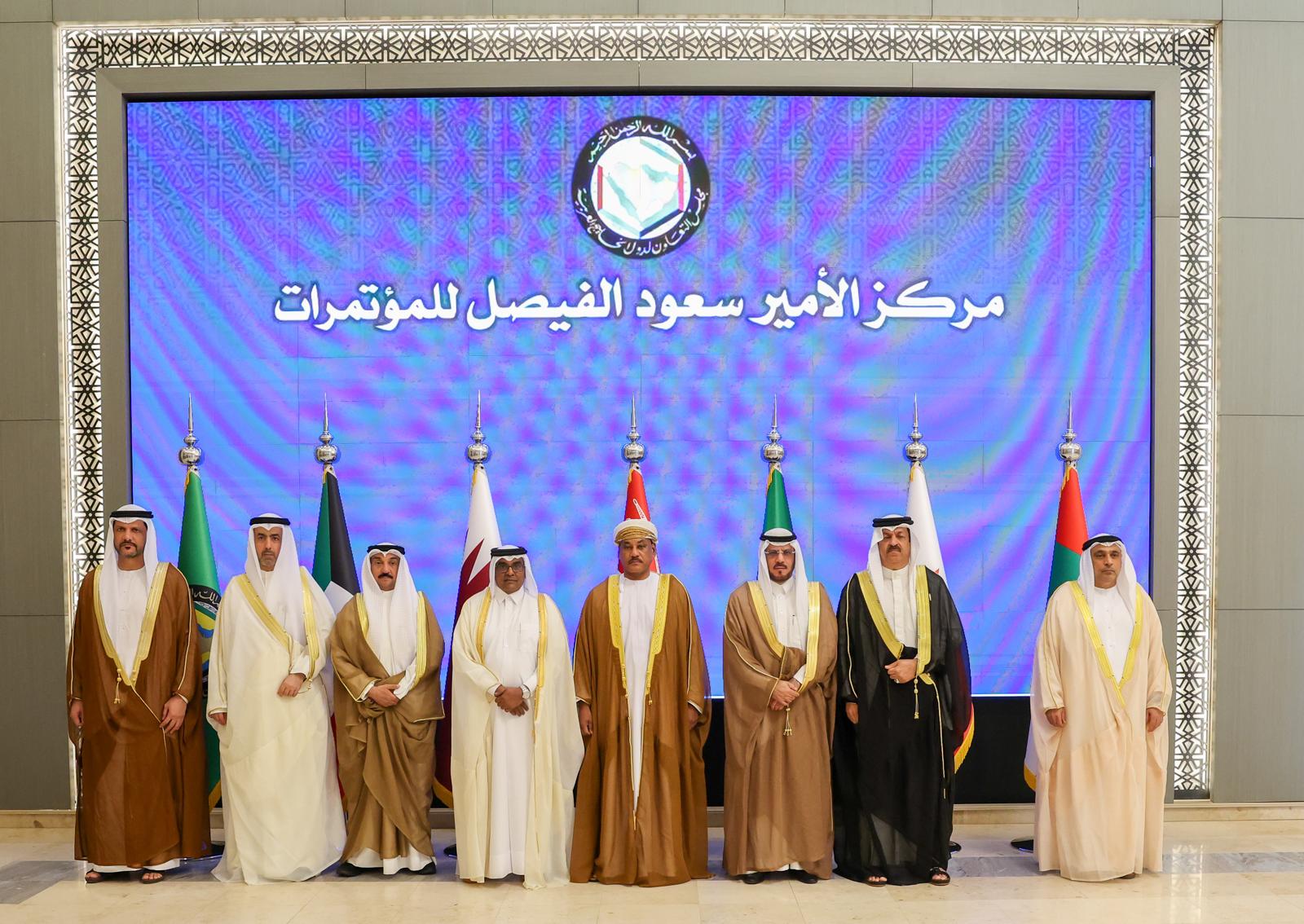 مدير عام الدفاع المدني يشارك في اجتماع المدراء العامين للدفاع المدني بدول الخليج<